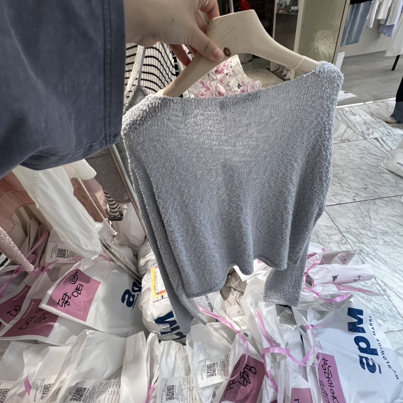 SHOP POSTER韓國直郵㊣東大門實拍女裝新款熱賣25春夏長袖T恤SHOP_POSTER長袖T恤