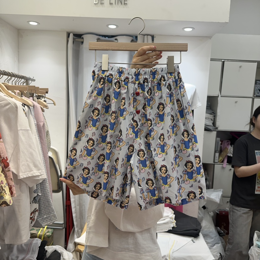 DE LINE韓國直郵㊣女裝新品推薦熱賣25春夏人氣時尚休閑短褲DE LINE短褲