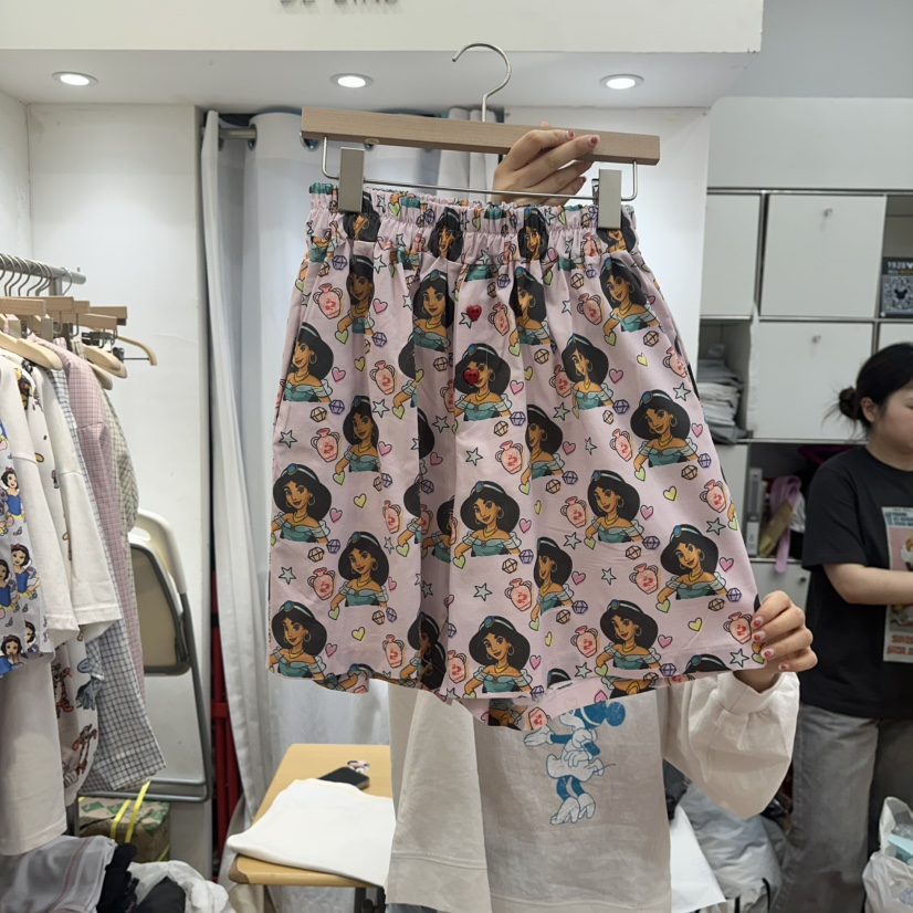DE LINE韓國直郵㊣女裝新品推薦熱賣25春夏人氣時尚休閑短褲DE LINE短褲圖色2