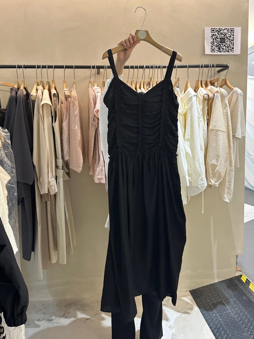 ERIA韓國直郵㊣東大門實拍女裝新品熱賣人氣推薦25春夏連衣裙ERIA/HUE連衣裙圖色2