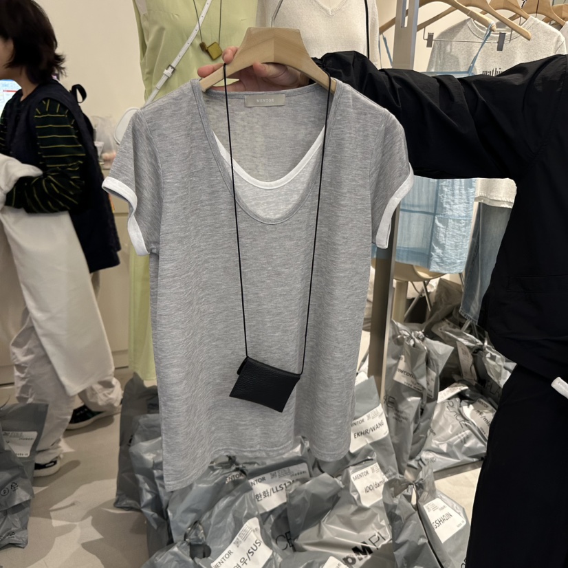 MENTOR韓國直郵㊣東大門實拍女裝新品推薦熱賣T恤含小包雙層MENTORT恤圖色3