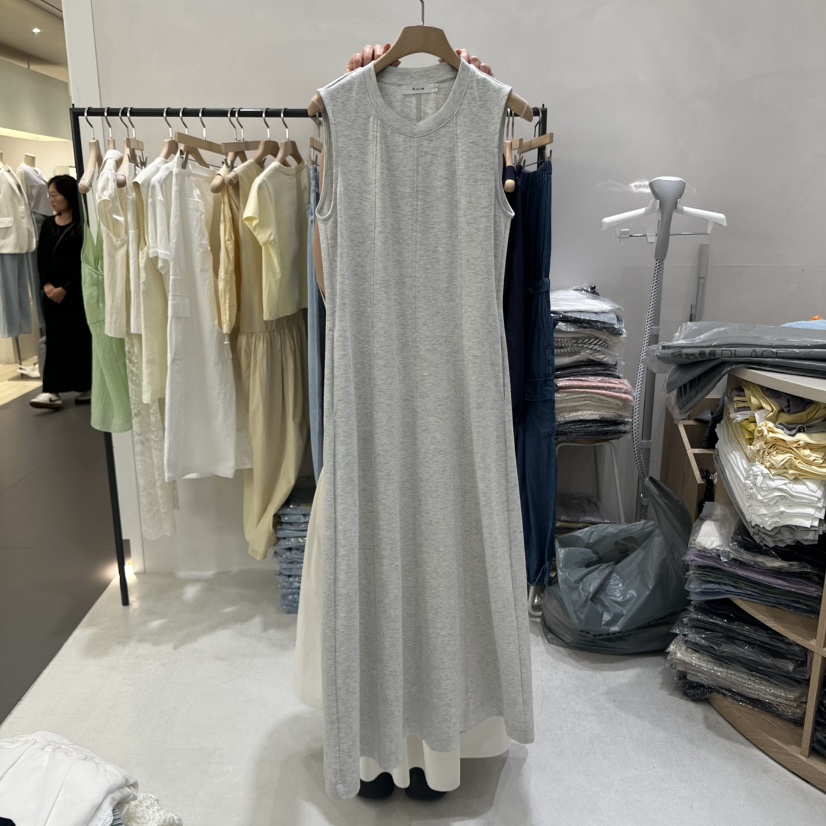 AURA韓國直郵㊣東大門實拍女裝新品時尚人氣25春夏推薦連衣裙Au ra連衣裙