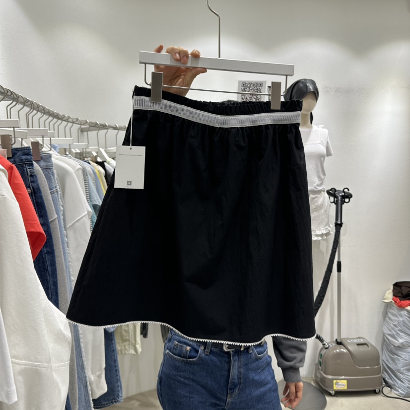 INNI韓國直郵㊣東大門實拍女裝新品休閑人氣熱賣時尚推薦短裙inni短裙