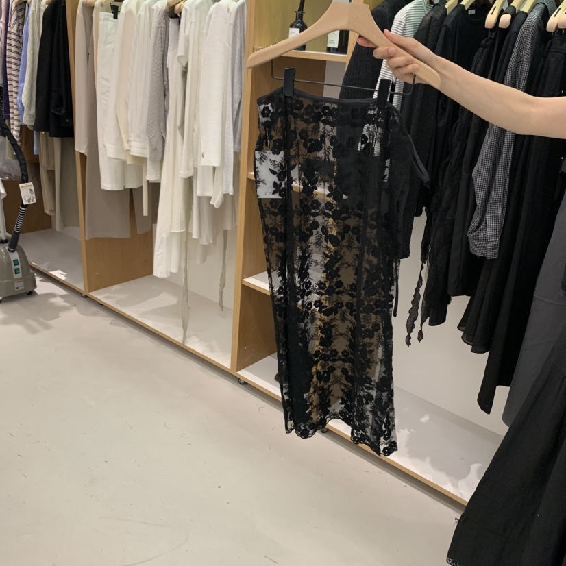 ALOT韓國直郵㊣東大門實拍女裝新款25春夏半身裙中短裙裹身裙蕾絲A LOT半身裙/中短裙