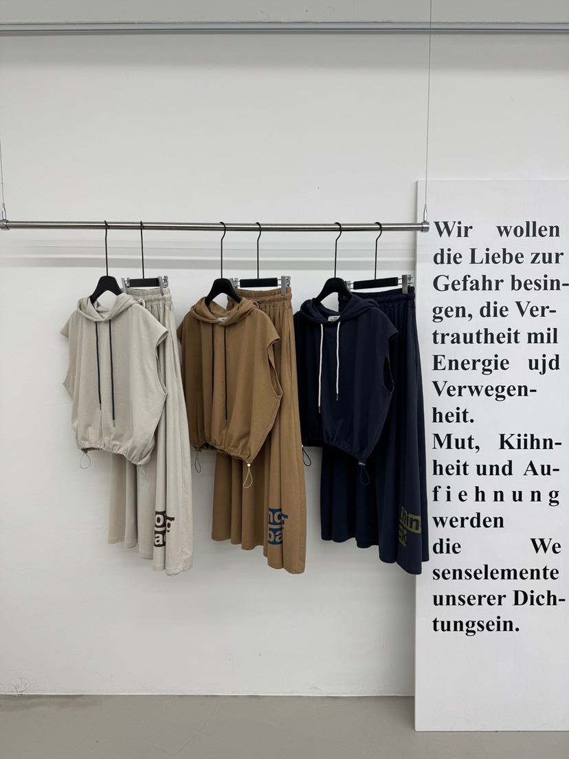 RED-A韓國直郵㊣東大門實拍女裝新款時尚人氣吊帶背心連帽RED-A吊帶/背心