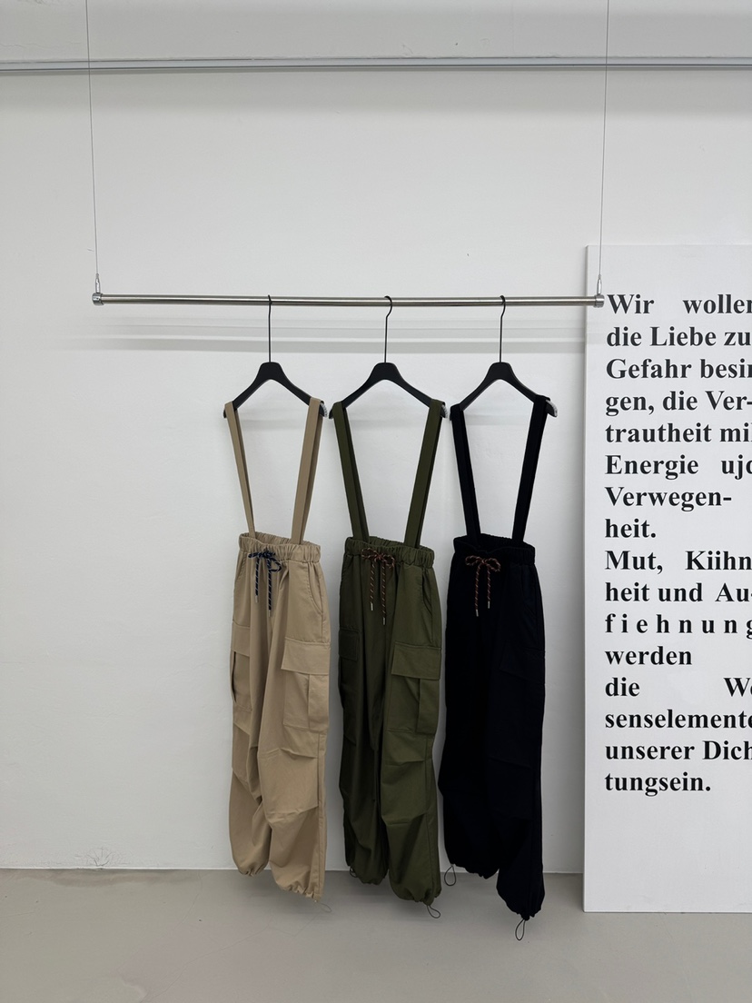 RED-A韓國直郵㊣女裝新款時尚休閑熱賣25春夏推薦人氣背帶褲RED-A背帶褲