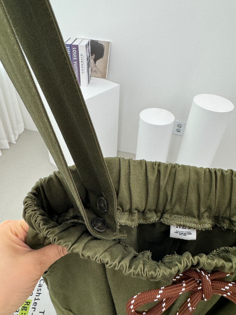 RED-A韓國直郵㊣女裝新款時尚休閑熱賣25春夏推薦人氣背帶褲RED-A背帶褲