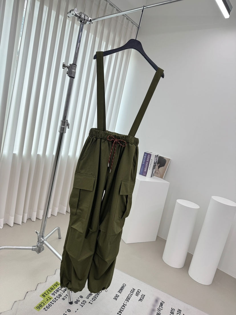 RED-A韓國直郵㊣女裝新款時尚休閑熱賣25春夏推薦人氣背帶褲RED-A背帶褲圖色2