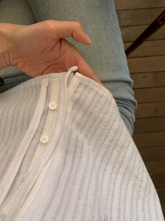 FRILL-T韓國直郵㊣女裝新款時尚人氣熱賣休閑推薦襯衫蕾絲衫FRILL-T襯衫/蕾絲衫