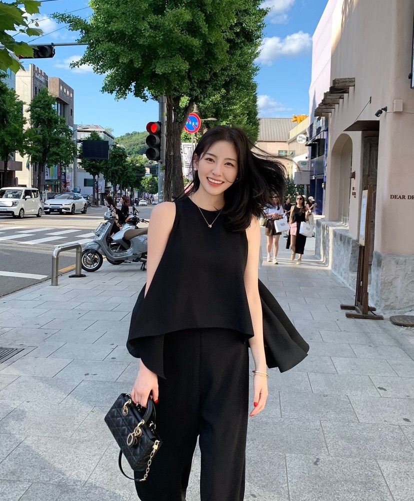 RIAH直郵韓國代購㊣女裝新款熱賣推薦休閑時尚人氣吊帶背心RIAH吊帶/背心
