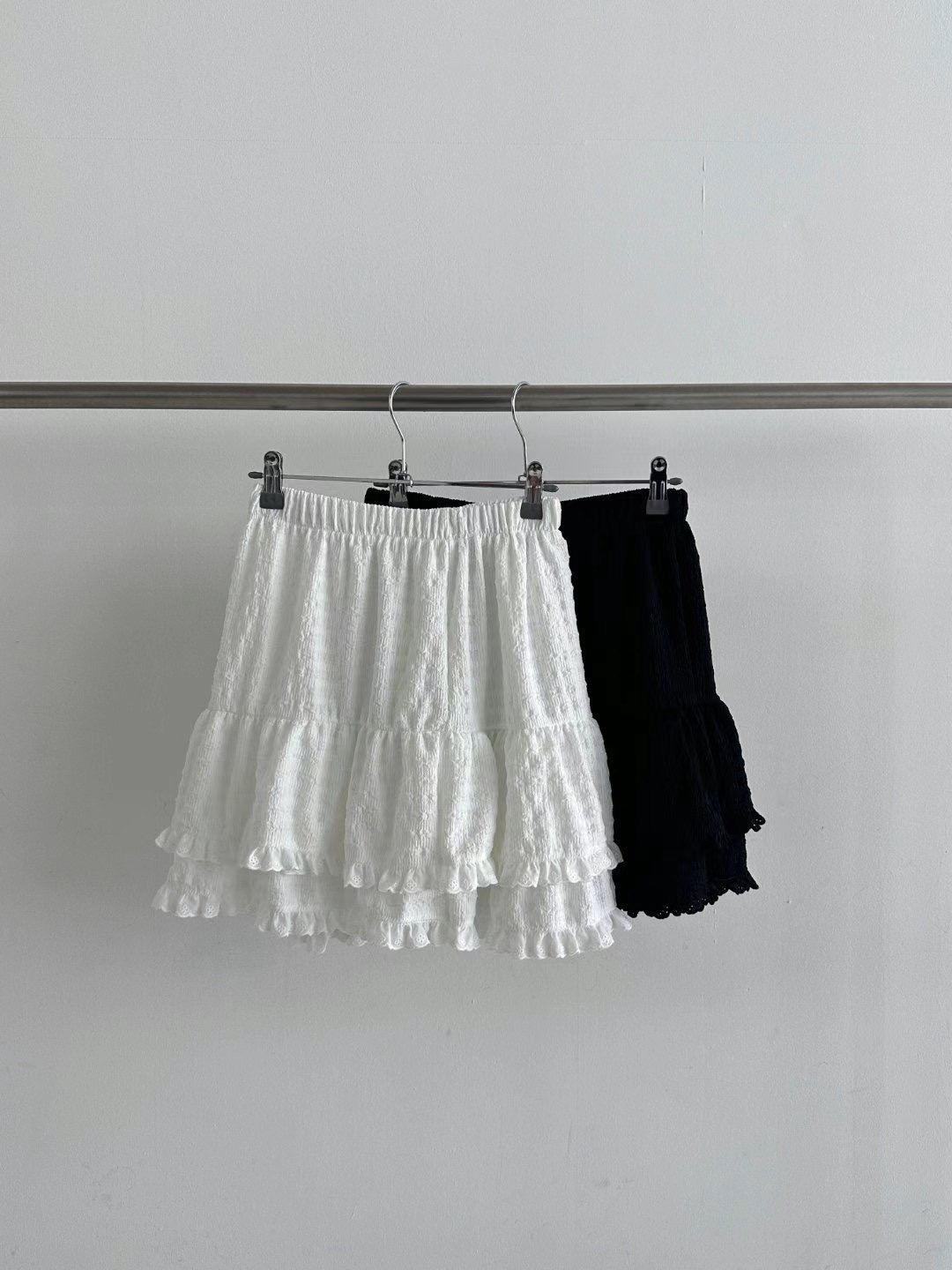 ALICE S CLOSET韓國直郵㊣東大門實拍女裝新品人氣休閑短裙ALICE S CLOSET短裙圖色2左二色