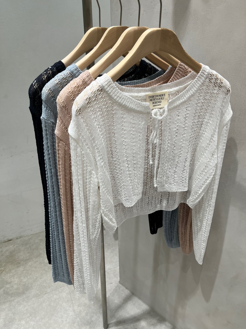 EVERCOMMERCE METICULOUSLY DESIGNED韓國㊣直郵東大門代購女裝新款人氣針織衫EVERCOMMERCE METICULOUSLY DESIGNED針織衫