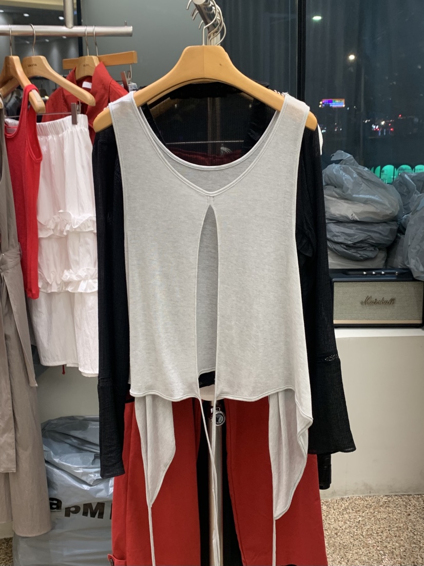 VAARA韓國直郵㊣女裝新品人氣休閑推薦時尚25春夏熱賣吊帶背心VAARA吊帶/背心