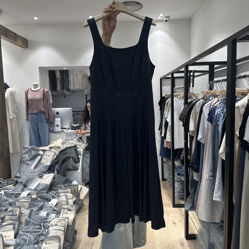 BRUNI/RICOTTA韓國直郵㊣東大門實拍女裝新品熱賣連衣裙褶皺BRUNI/RICOTTA連衣裙圖色2