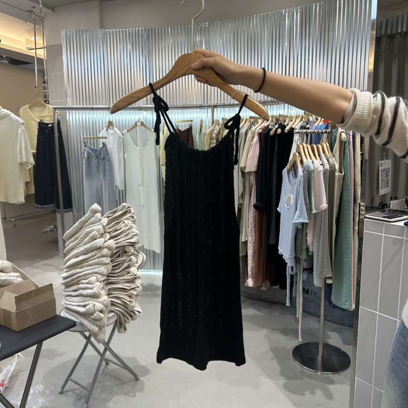 ALEGRE韓國直郵㊣女裝新款熱賣休閑25春夏人氣推薦吊帶背心ALEGRE吊帶/背心圖色3