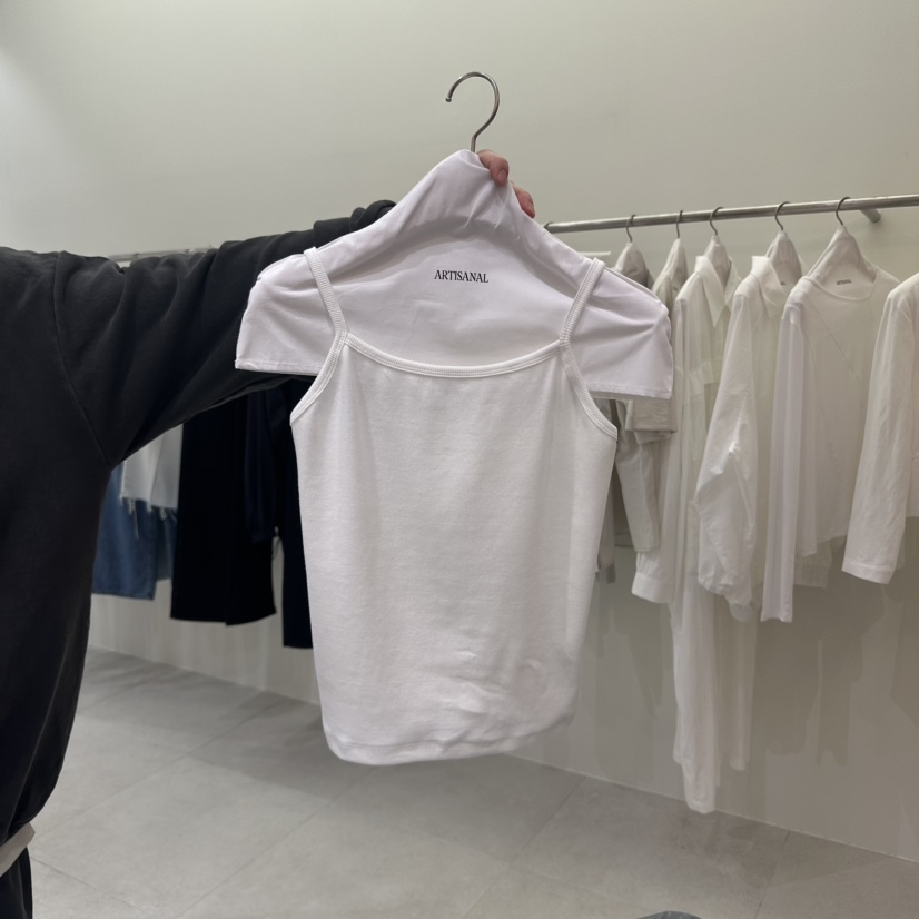 ARTISANAL韓國直郵㊣東大門實拍女裝新品人氣熱賣推薦吊帶背心ARTISANAL吊帶/背心