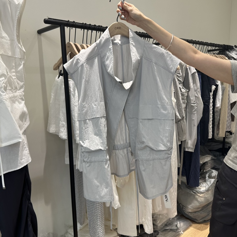 ORE-P直郵韓國代購㊣女裝新品熱賣人氣推薦時尚25春夏馬甲口袋ORE馬甲圖色2