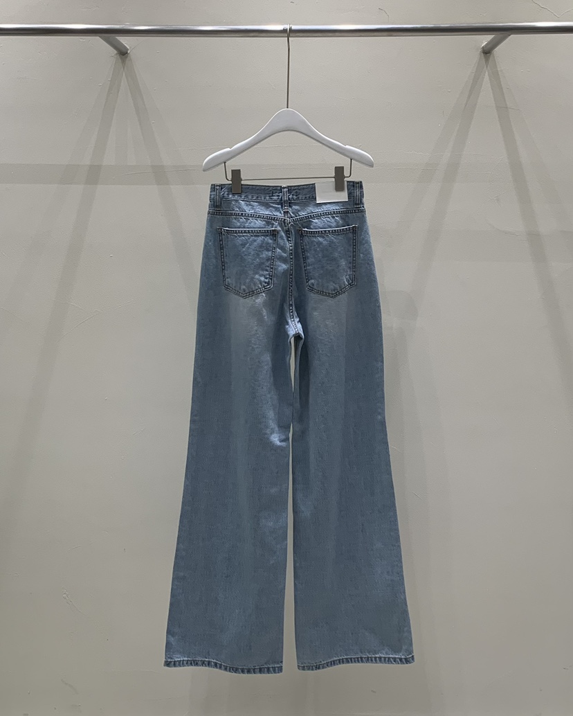 LOVE MOMENT韓國直郵㊣東大門實拍女裝新品25春夏推薦牛仔褲LOVE MOMENT牛仔褲