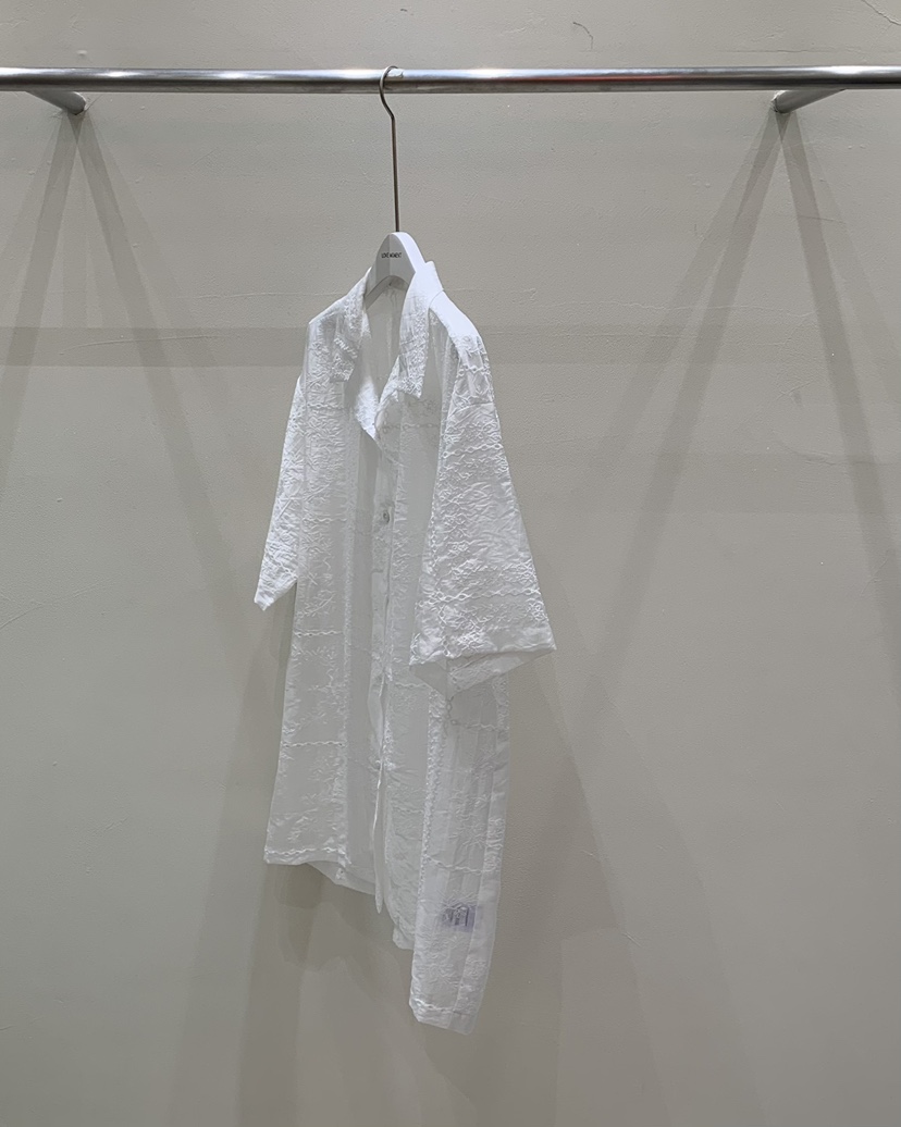 LOVE MOMENT韓國直郵㊣東大門實拍女裝新品熱賣襯衫蕾絲衫刺繡蕾絲LOVE MOMENT襯衫/蕾絲衫