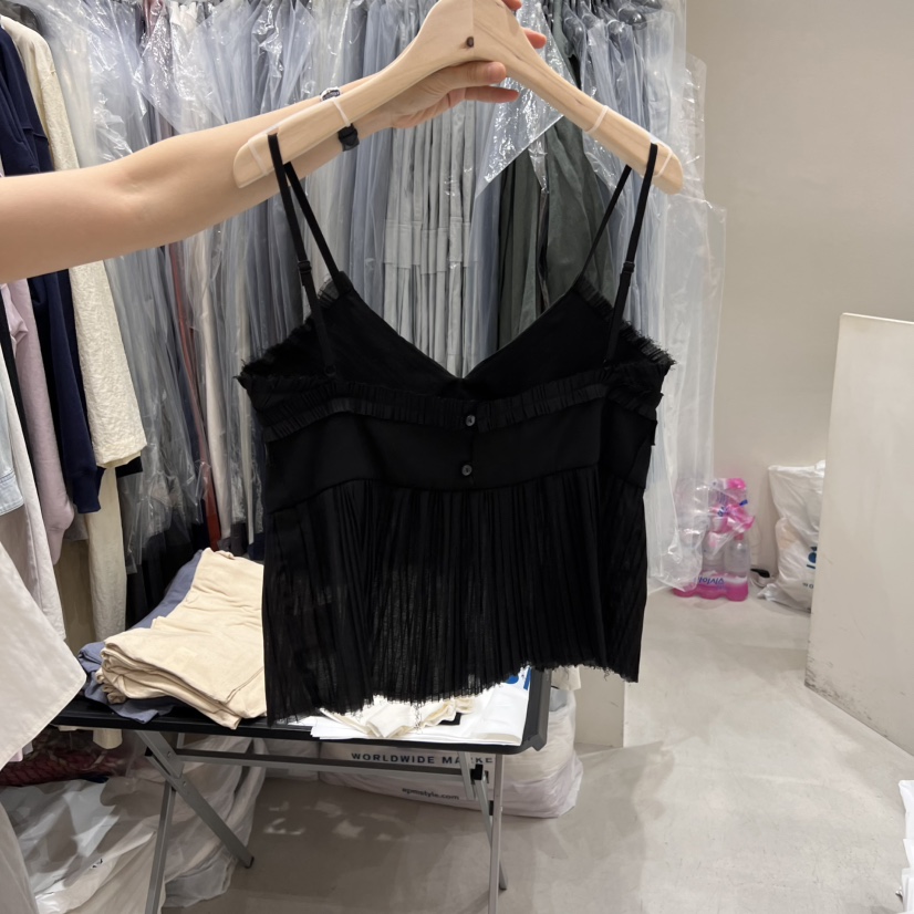 FRE韓國直郵㊣東大門實拍女裝新款休閑時尚25春夏吊帶背心褶皺FRE吊帶/背心