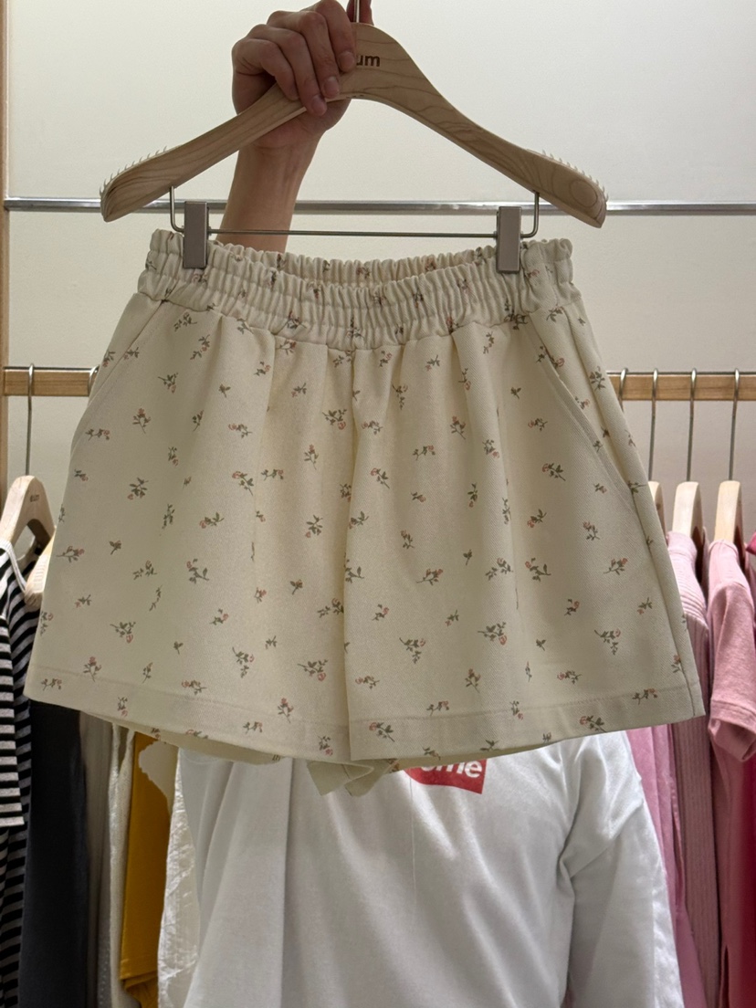 EUM韓國直郵㊣東大門實拍女裝新品熱賣時尚推薦25春夏人氣短褲EUM短褲圖色2