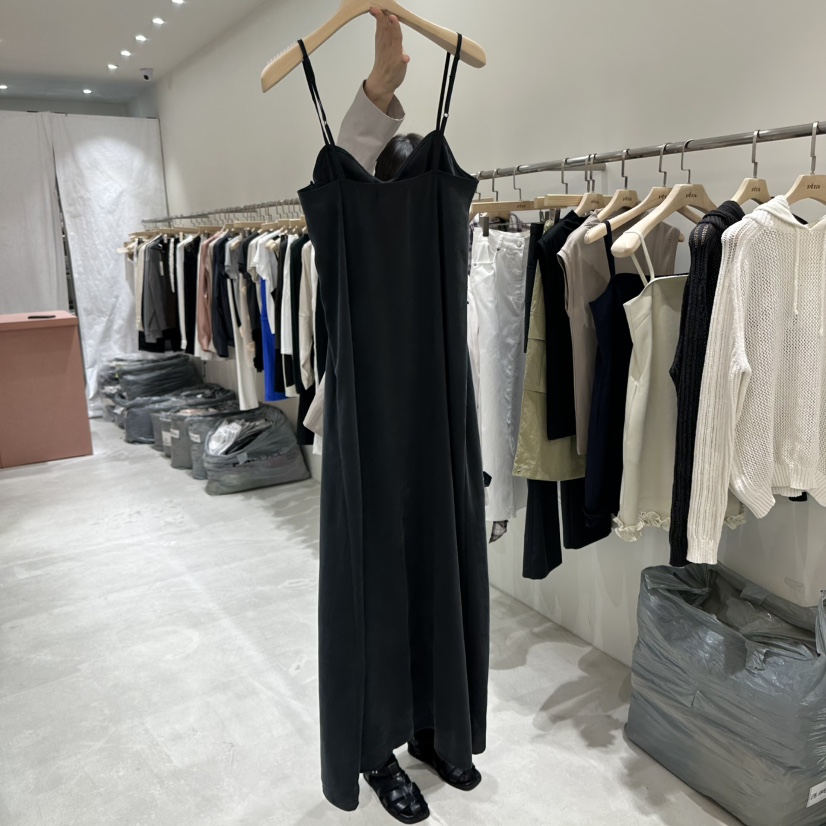 PITA韓國直郵㊣東大門實拍女裝新款25春夏休閑時尚推薦連衣裙THE VERLIN/piTa連衣裙