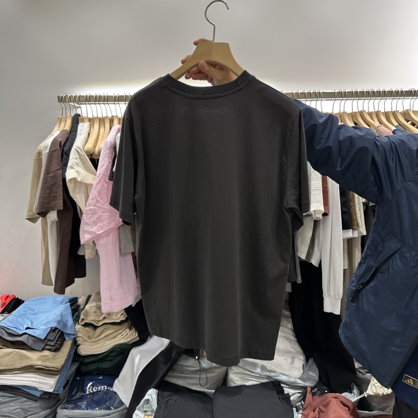 URBANSTORY/REMAKING韓國㊣直郵東大門代購女裝新品熱賣T恤Remaking/URBANSTORYT恤