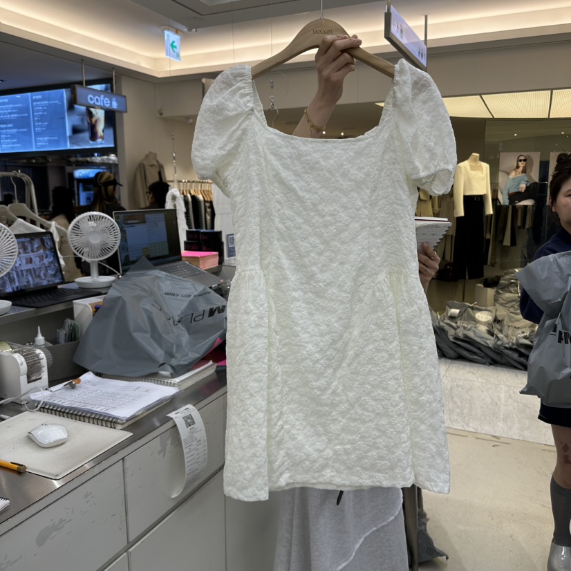 MIXXIN韓國直郵㊣東大門實拍女裝新品熱賣推薦時尚25春夏連衣裙MIXXIN連衣裙圖色1