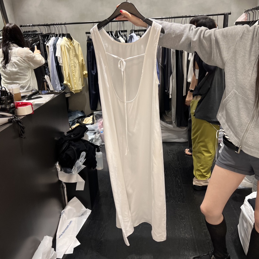 TUG韓國直郵㊣女裝新款人氣休閑25春夏時尚熱賣推薦連衣裙TUG連衣裙