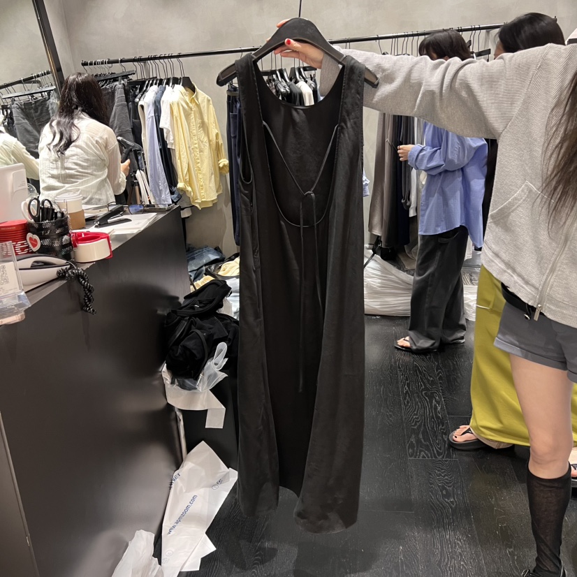 TUG韓國直郵㊣女裝新款人氣休閑25春夏時尚熱賣推薦連衣裙TUG連衣裙