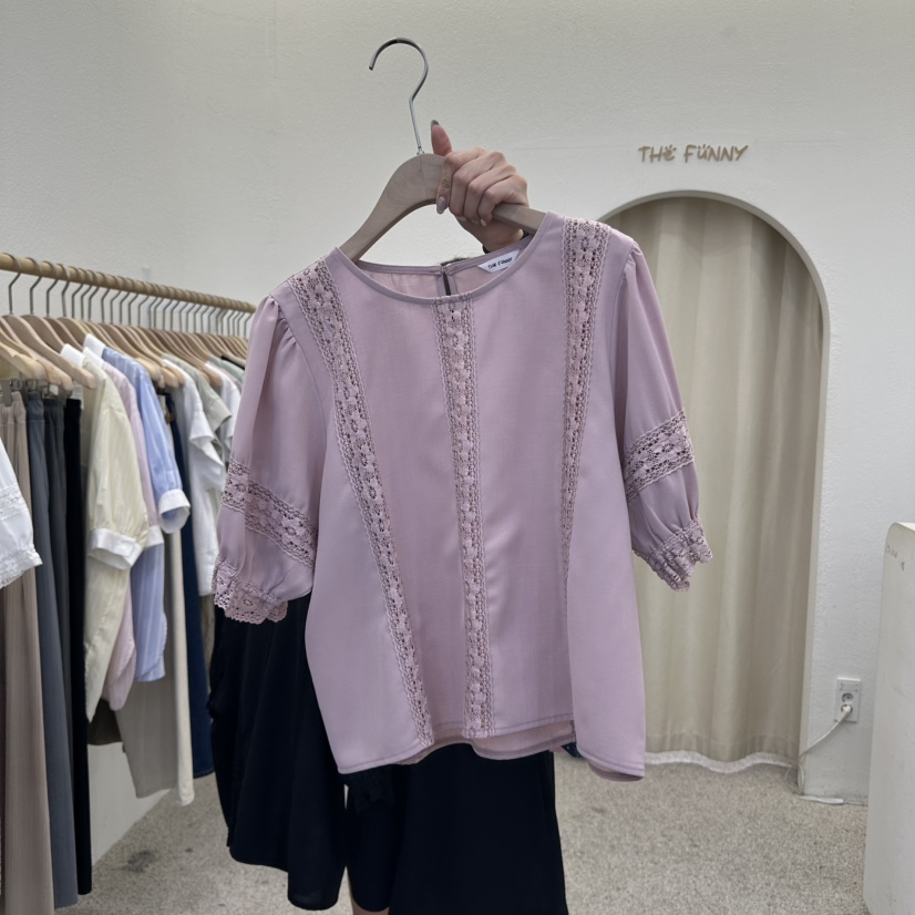 THE FUNNY韓國㊣直郵東大門代購女裝新品人氣休閑襯衫蕾絲衫THE FUNNY襯衫/蕾絲衫圖色2