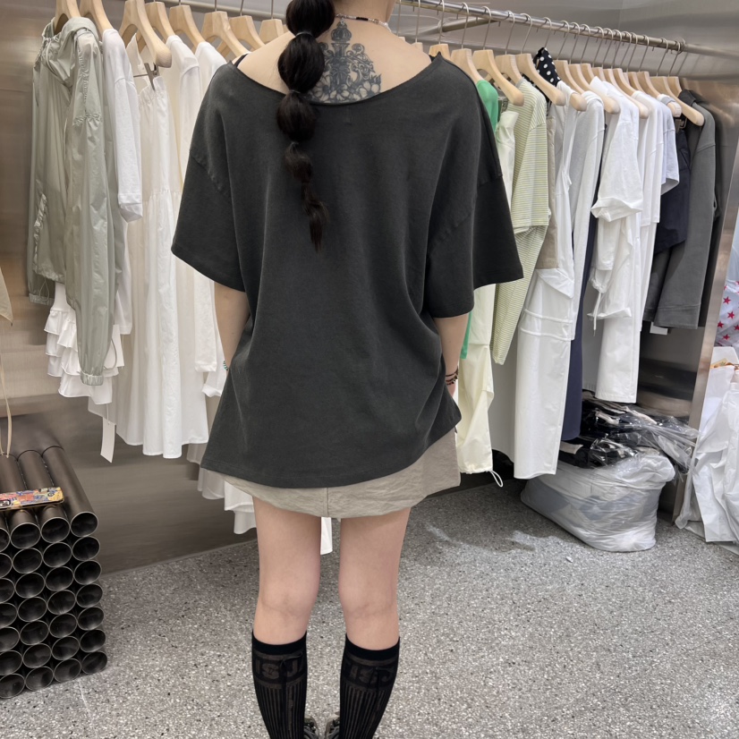 VELVET UNDERGROUND韓國㊣直郵東大門代購女裝新品時尚T恤露肩VELVET UNDERGROUNDT恤