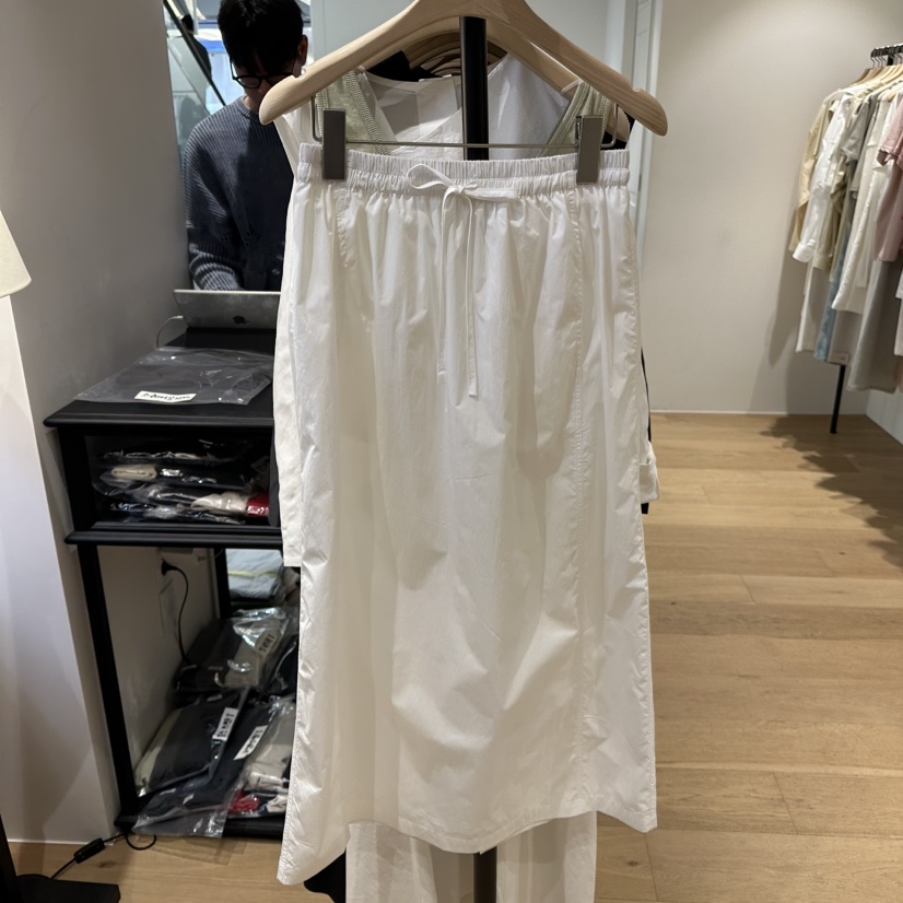 FEBRUARY 11韓國㊣直郵東大門代購女裝新品時尚熱賣推薦長裙FEBRUARY11長裙