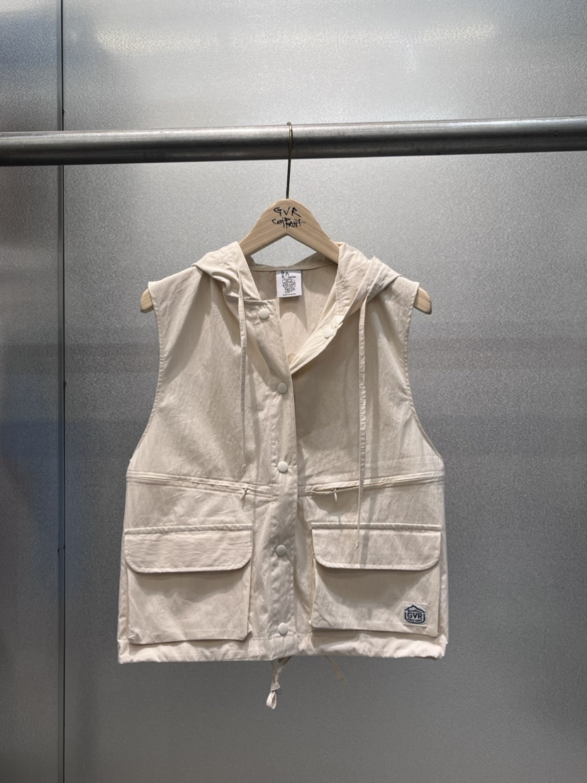 GVR COMPANY直郵韓國代購㊣女裝新品人氣推薦時尚馬甲連帽GVR-COMPANY馬甲