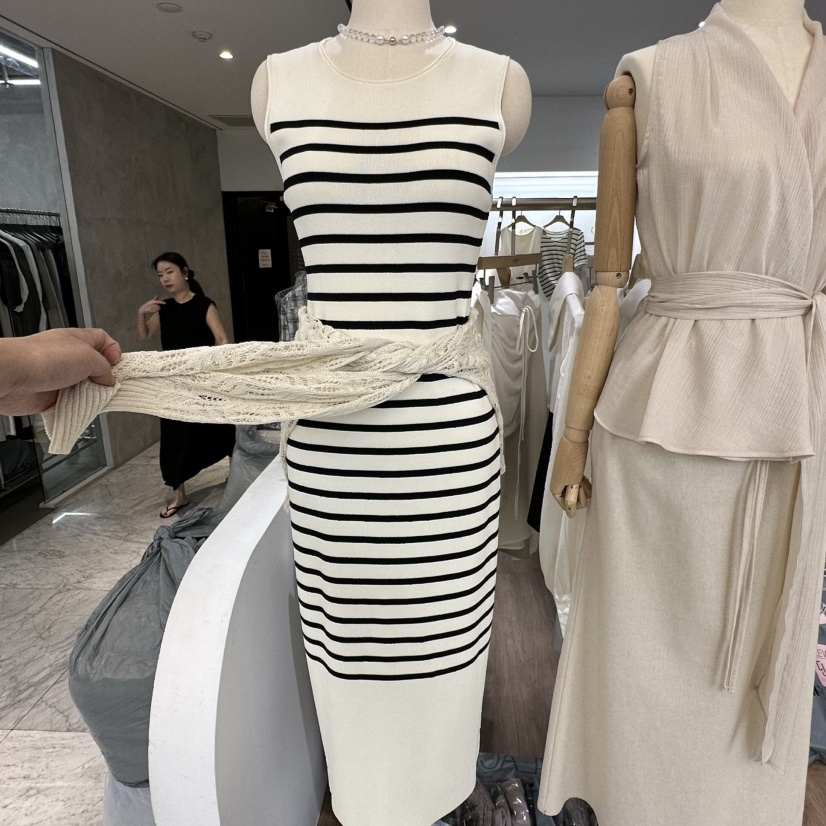 LEWIN韓國直郵㊣女裝新品熱賣休閑25春夏推薦人氣時尚連衣裙LEWIN連衣裙圖色2