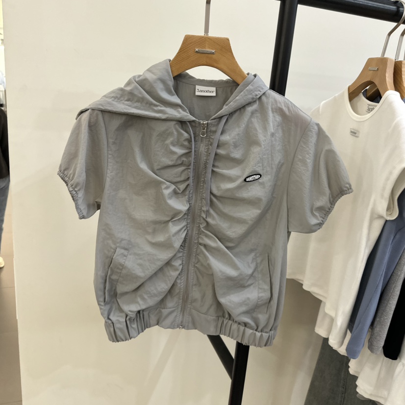 3 ANOTHER直郵韓國代購㊣女裝新款時尚熱賣夾克拉鏈褶皺連帽3 ANOTHER夾克圖色3