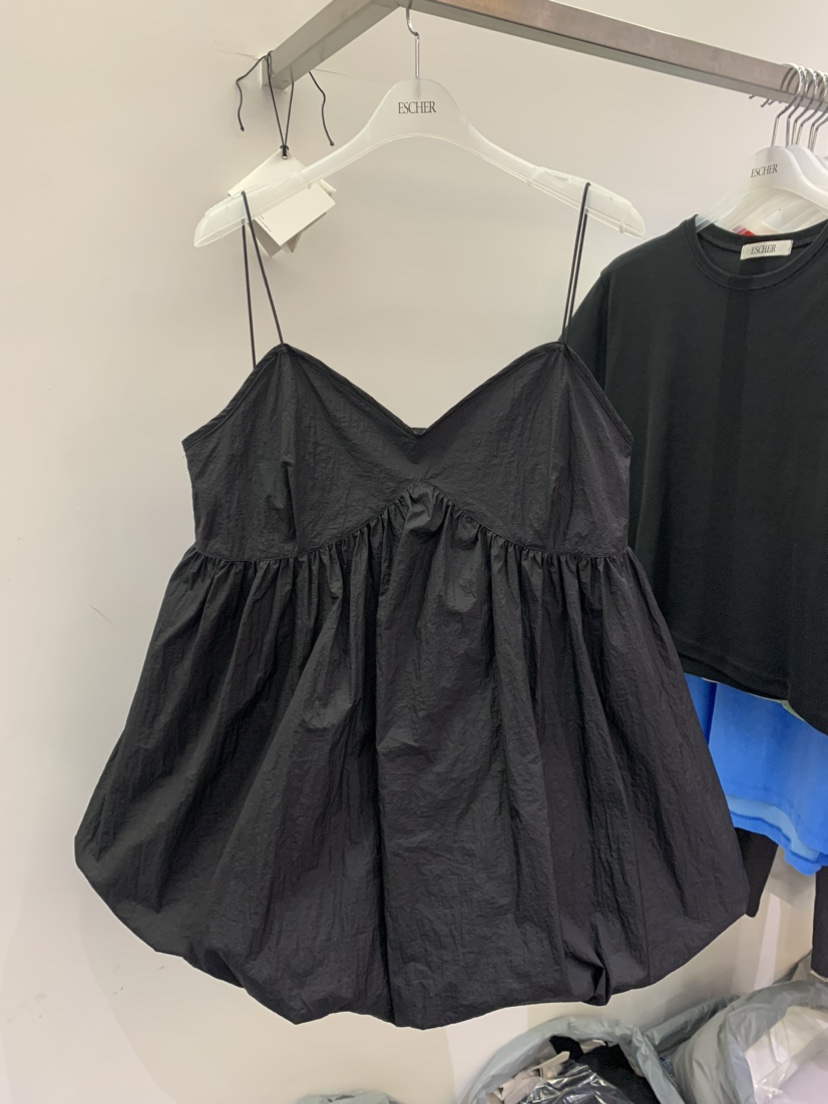 ESCHER韓國㊣直郵東大門代購女裝新品熱賣推薦休閑吊帶背心ESCHER吊帶/背心圖色2