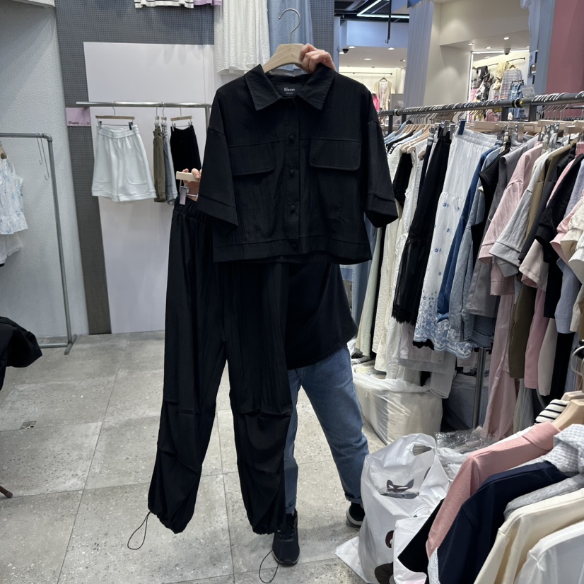 BLOOM直郵韓國代購㊣女裝新品時尚人氣休閑套裝套裝短款褶皺BLOOM-Q套裝圖色4