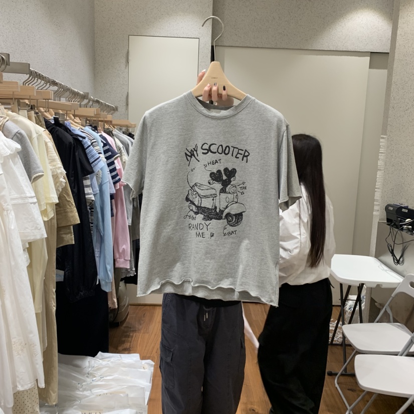 COMELY韓國直郵㊣女裝新款休閑熱賣推薦時尚人氣25春夏T恤COMELYT恤圖色2