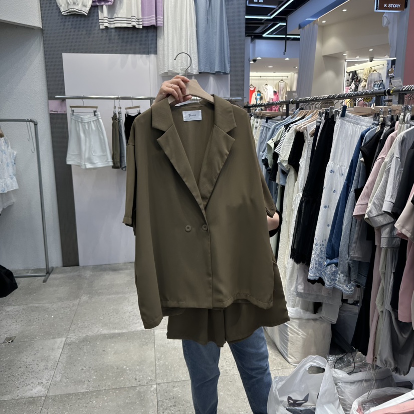 BLOOM韓國直郵㊣東大門實拍女裝新品時尚人氣休閑25春夏套裝套裝BLOOM-Q套裝圖色2