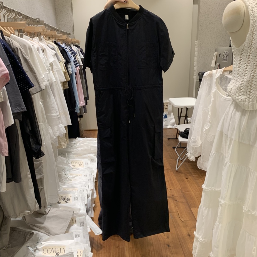 COMELY韓國直郵㊣女裝新品25春夏人氣推薦熱賣休閑時尚連體褲COMELY連體褲圖色2