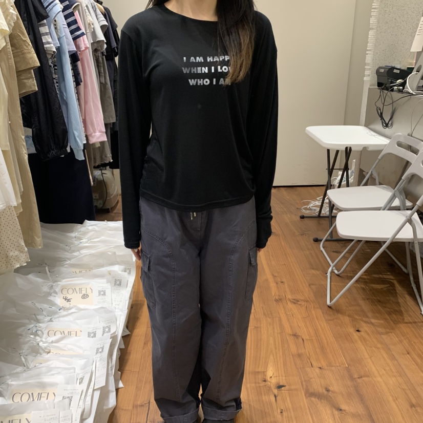 COMELY韓國直郵㊣東大門實拍女裝新品時尚休閑人氣熱賣長袖T恤COMELY長袖T恤圖色4