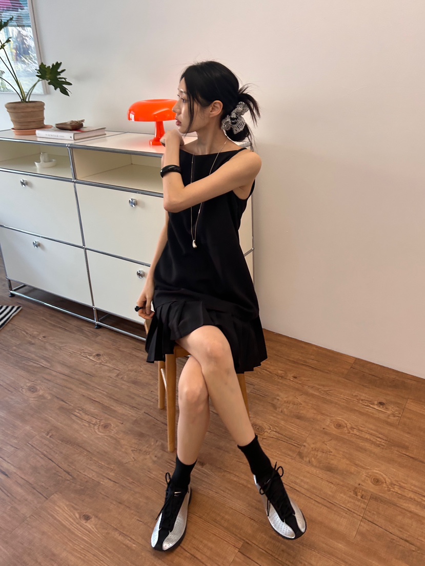ME MO韓國直郵女士新品真品人氣熱賣25春夏休閑時尚吊帶背心ME MO吊帶/背心