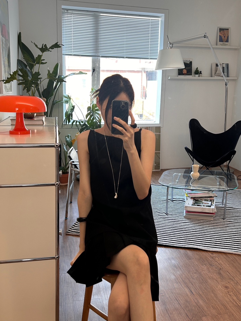 ME MO韓國直郵女士新品真品人氣熱賣25春夏休閑時尚吊帶背心ME MO吊帶/背心圖色2