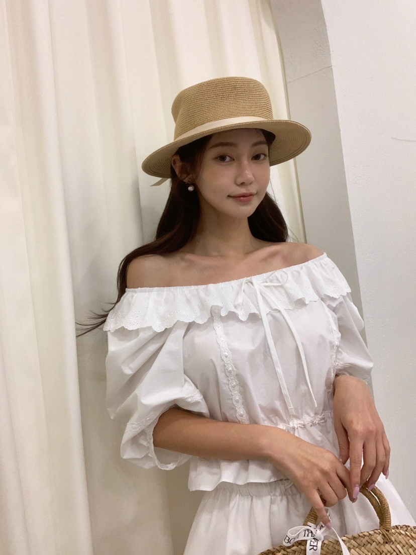 BANI BLUSH韓國直郵女裝新款時尚25春夏熱賣人氣襯衫蕾絲衫BANI BLUSH襯衫/蕾絲衫