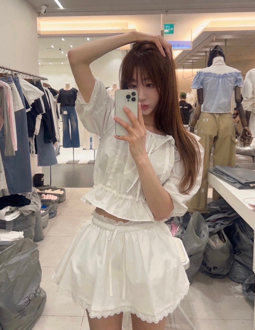 BANI BLUSH韓國直郵女裝新款時尚25春夏熱賣人氣襯衫蕾絲衫BANI BLUSH襯衫/蕾絲衫