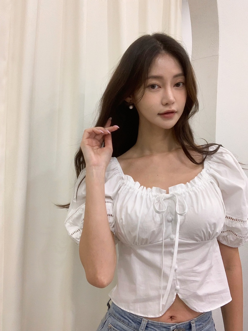 BANI BLUSH東大門實拍女士新品人氣熱賣職業真品襯衫蕾絲衫BANI BLUSH襯衫/蕾絲衫