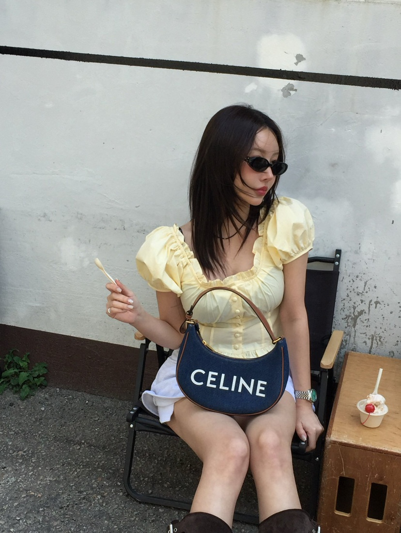 REVE CITE-L韓國直郵女士新款25春夏真品襯衫蕾絲衫荷葉邊REVE CITE襯衫/蕾絲衫圖色1