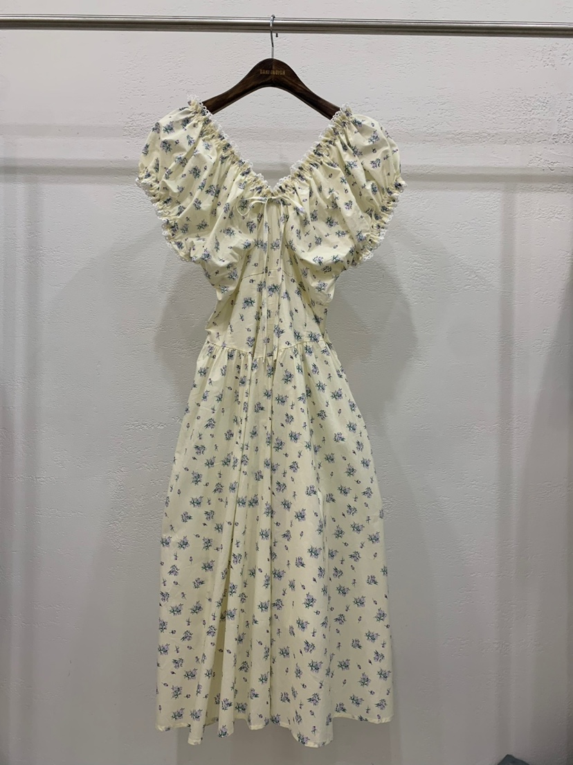 BANI BLUSH韓國直郵女士新品職業休閑熱賣時尚推薦人氣連衣裙BANI BLUSH連衣裙