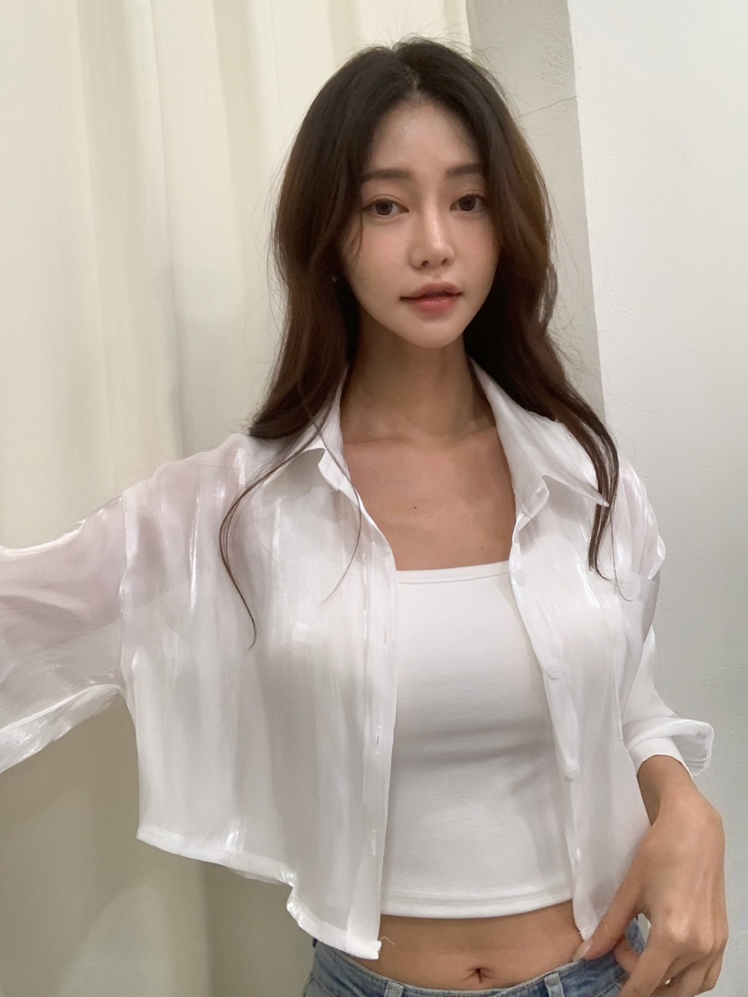 BANI BLUSH東大門實拍女士新品人氣熱賣時尚真品襯衫蕾絲衫BANI BLUSH襯衫/蕾絲衫